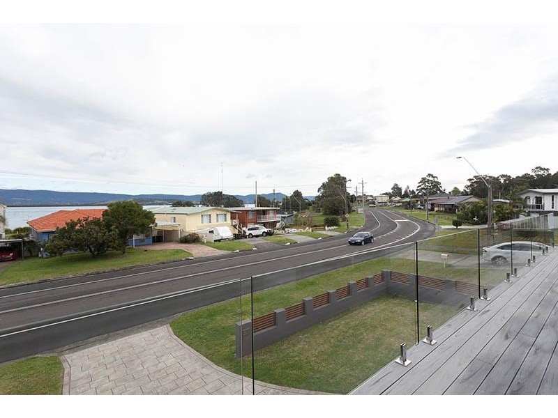 62 The Esplanade, Oak Flats NSW 2529