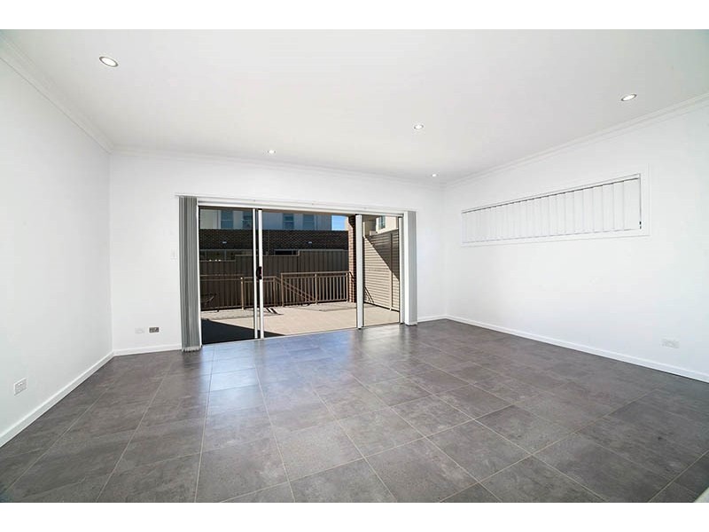 43a Elizabeth Cct, Flinders NSW 2529