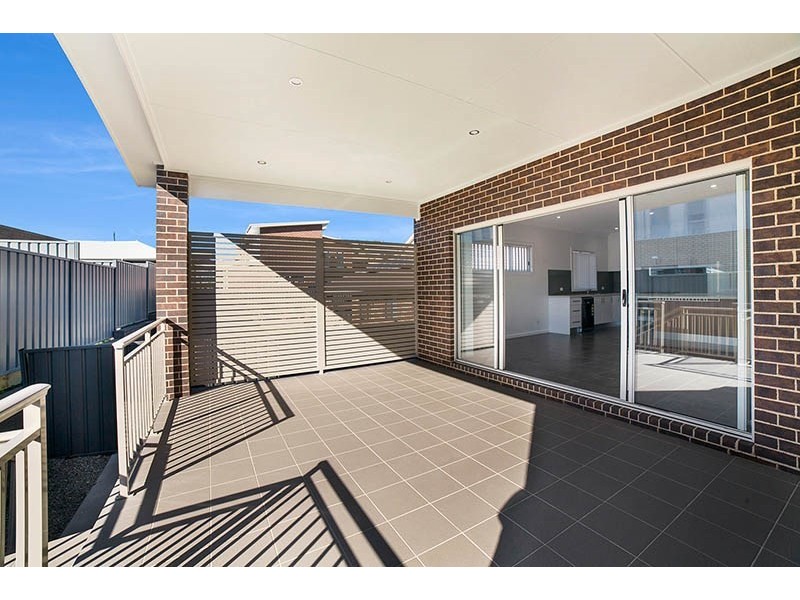 43a Elizabeth Cct, Flinders NSW 2529
