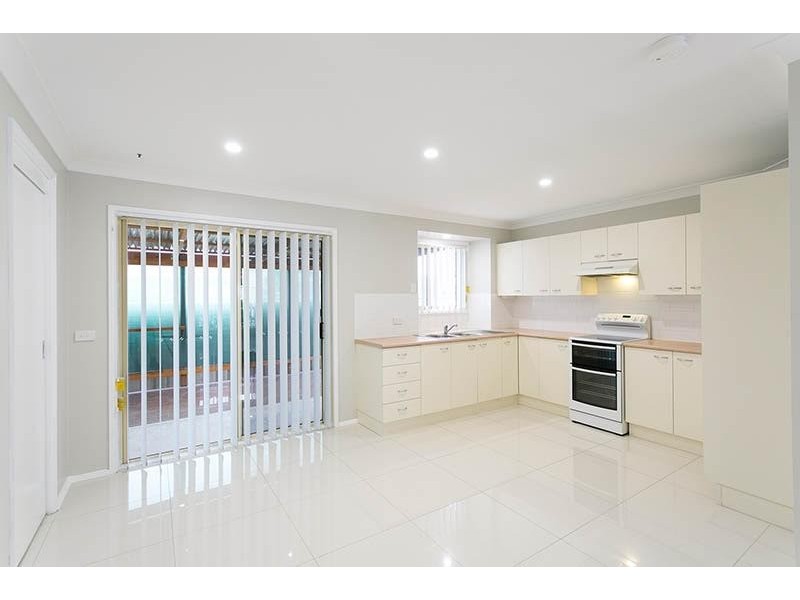 2/69 Jarrah Way, Albion Park Rail NSW 2527