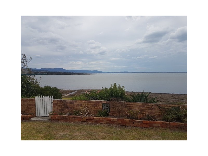 29 Park Cres, Oak Flats NSW 2529