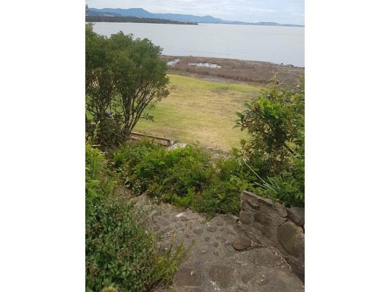 29 Park Cres, Oak Flats NSW 2529