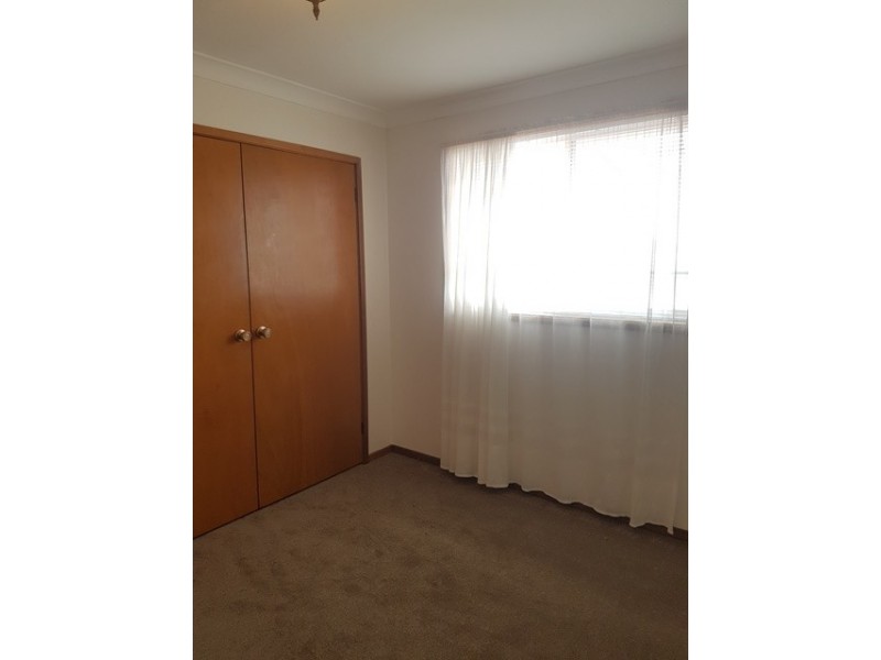 29 Park Cres, Oak Flats NSW 2529