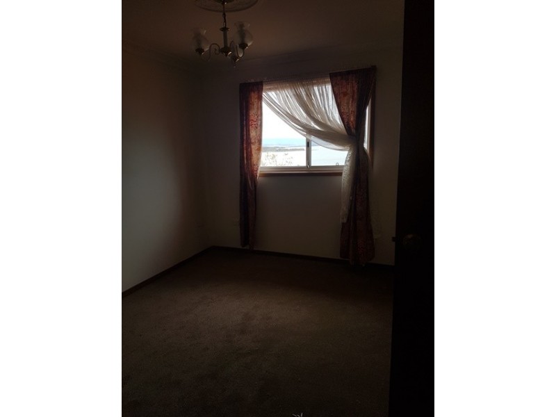 29 Park Cres, Oak Flats NSW 2529