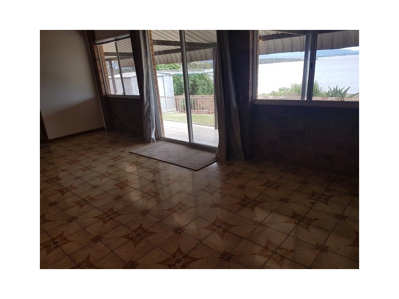 29 Park Cres, Oak Flats NSW 2529