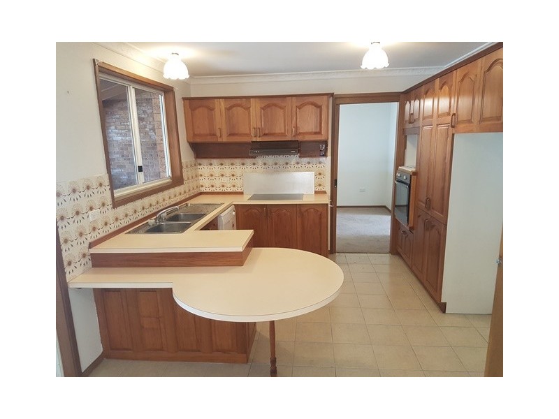 29 Park Cres, Oak Flats NSW 2529