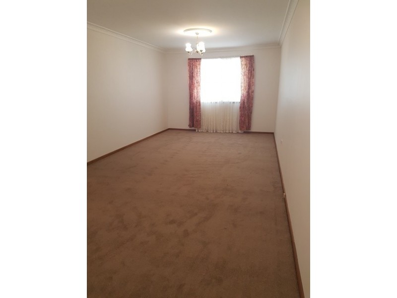 29 Park Cres, Oak Flats NSW 2529