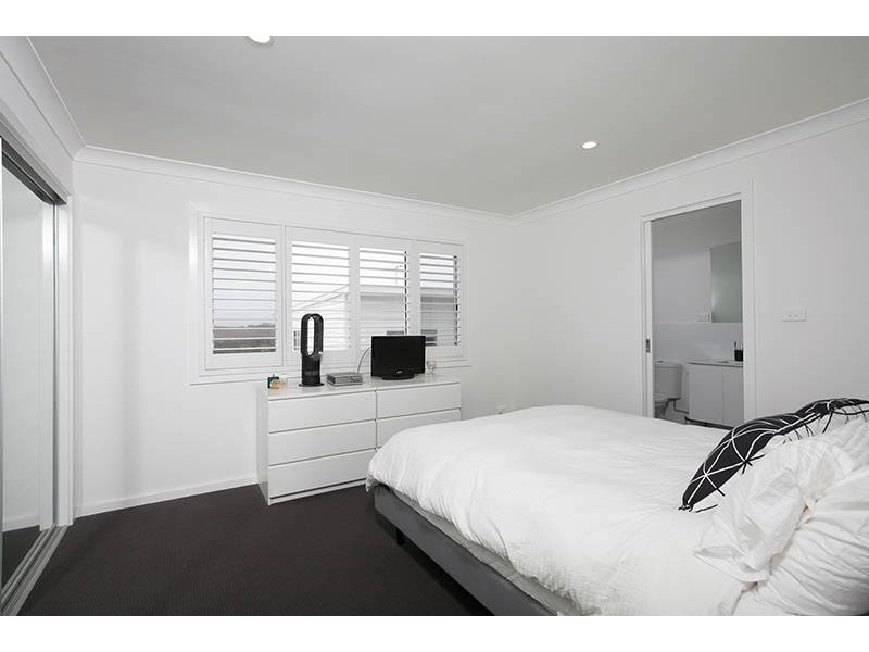 35 Rosemont Circuit, Flinders NSW 2529