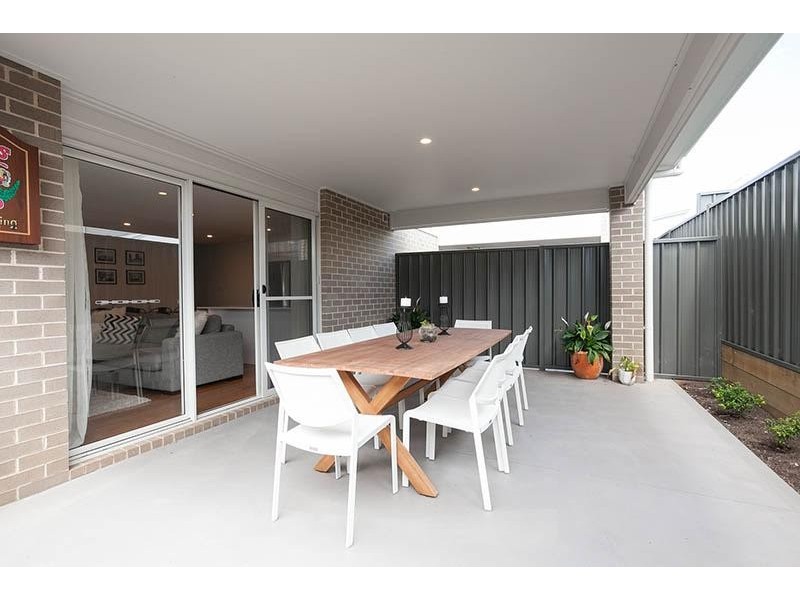 35 Rosemont Circuit, Flinders NSW 2529