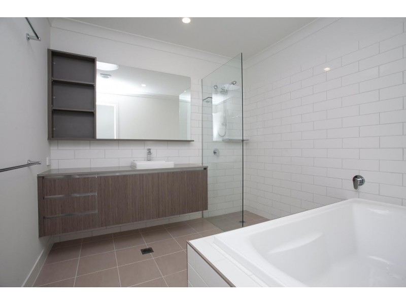 63 Shallows Drive, Shell Cove NSW 2529