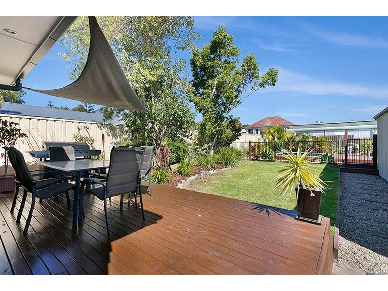 13 Hopetoun Street, Oak Flats NSW 2529