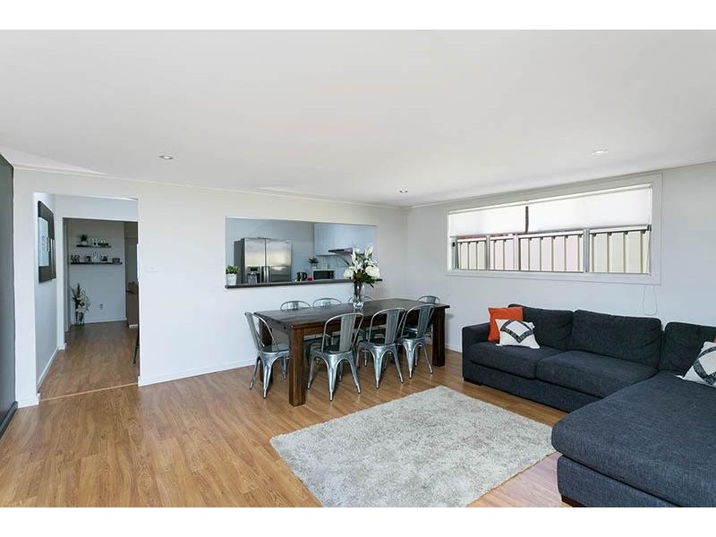 13 Hopetoun Street, Oak Flats NSW 2529