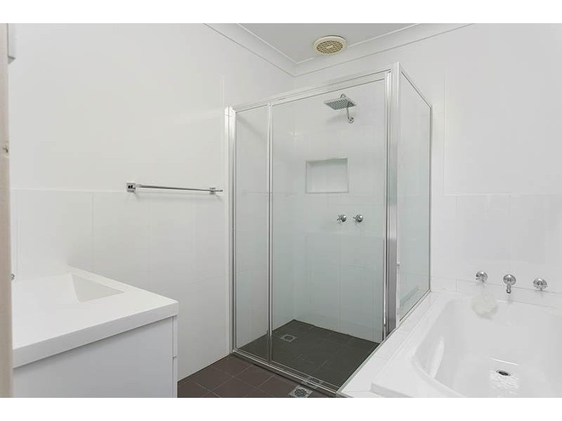 13 Hopetoun Street, Oak Flats NSW 2529