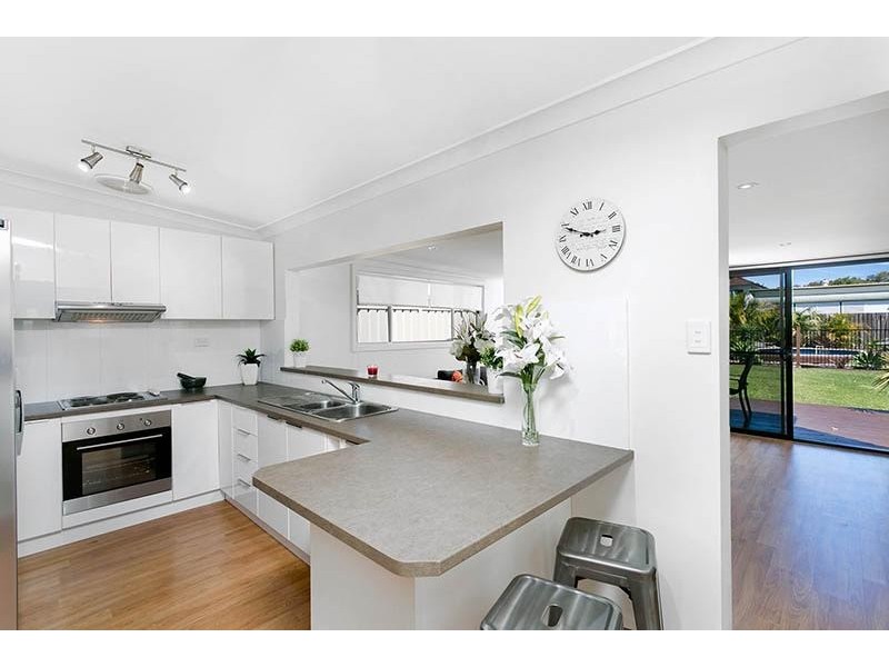 13 Hopetoun Street, Oak Flats NSW 2529