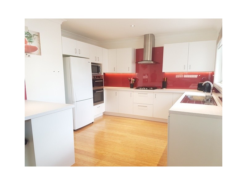 2/7 Parkes Street, Oak Flats NSW 2529