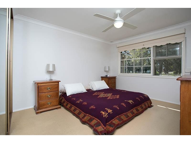 14 Newton Crescent, Oak Flats NSW 2529