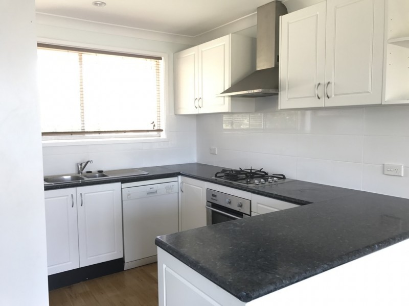 51 Pur Pur Avenue, Lake Illawarra NSW 2528