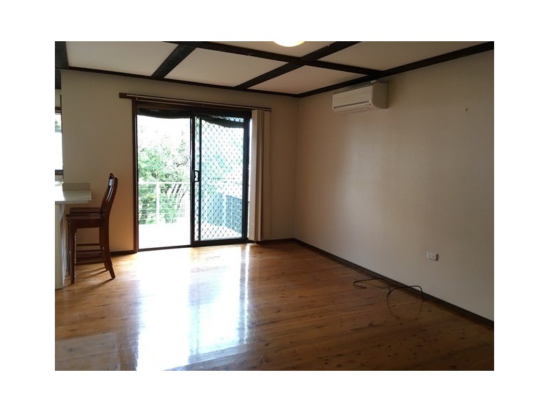 6 Crest Road, Albion Park NSW 2527