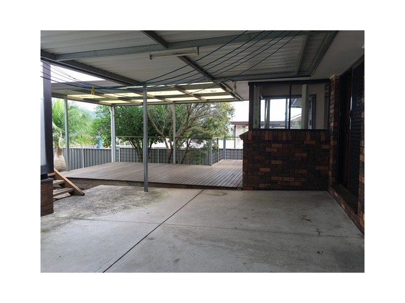 6 Crest Road, Albion Park NSW 2527