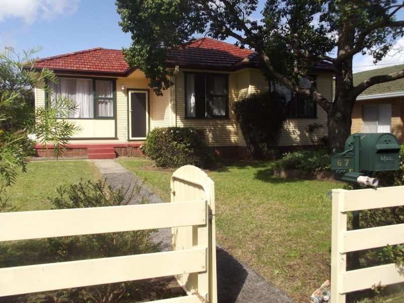 67 Deakin Street, Oak Flats NSW 2529