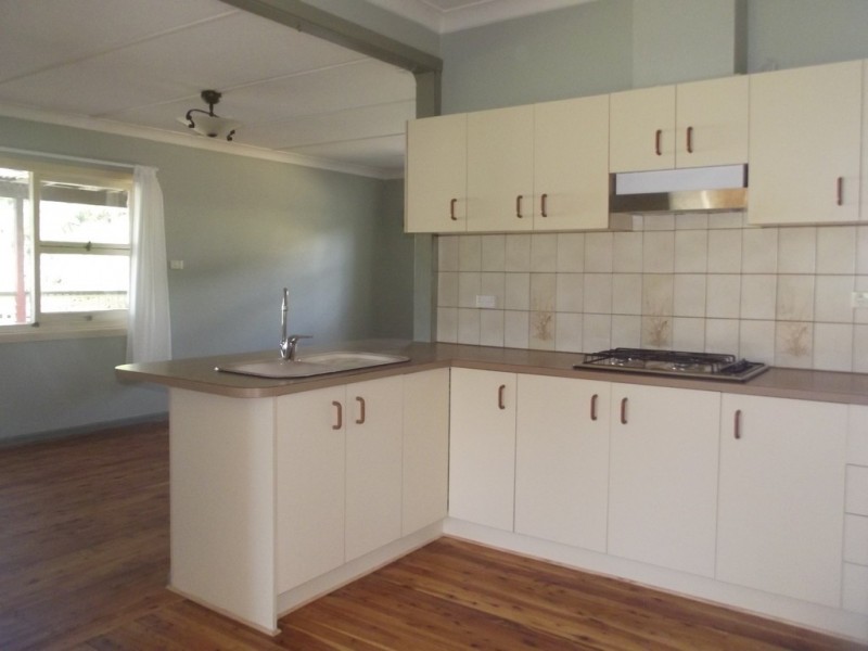 67 Deakin Street, Oak Flats NSW 2529