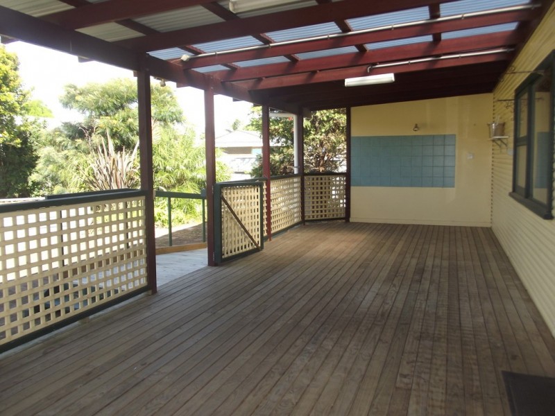 67 Deakin Street, Oak Flats NSW 2529