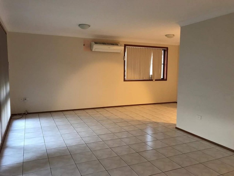 43 Minda Crescent, Oak Flats NSW 2529