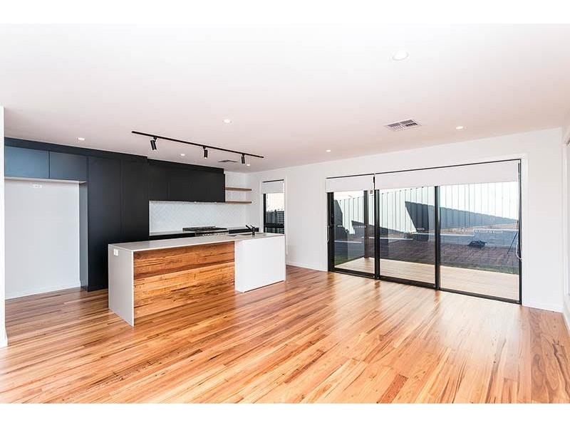 16 Headwater Place, Albion Park NSW 2527