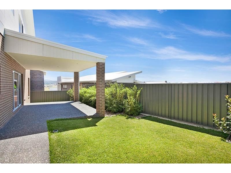 10 National Avenue, Shell Cove NSW 2529