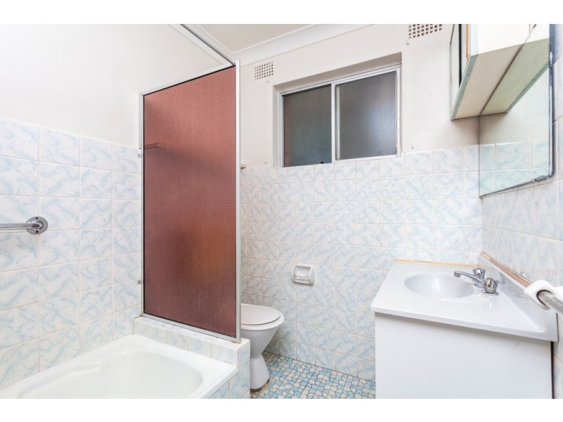 3/6 Peterborough Avenue, Lake Illawarra NSW 2528