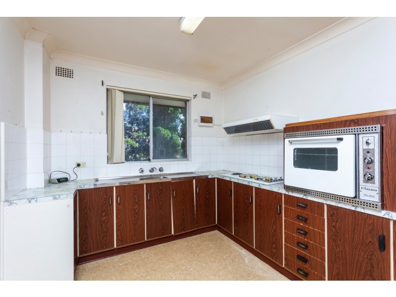 3/6 Peterborough Avenue, Lake Illawarra NSW 2528
