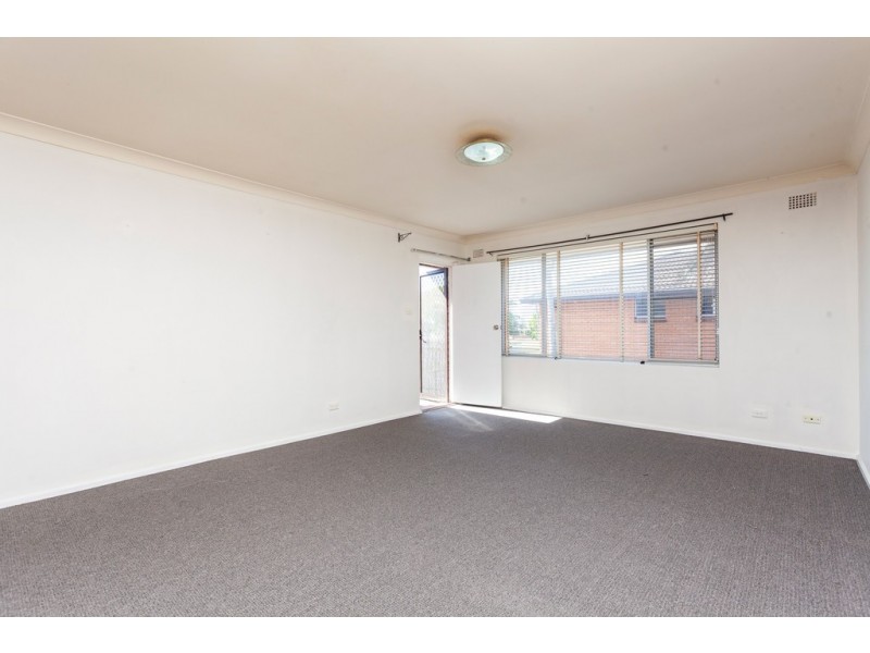 3/6 Peterborough Avenue, Lake Illawarra NSW 2528