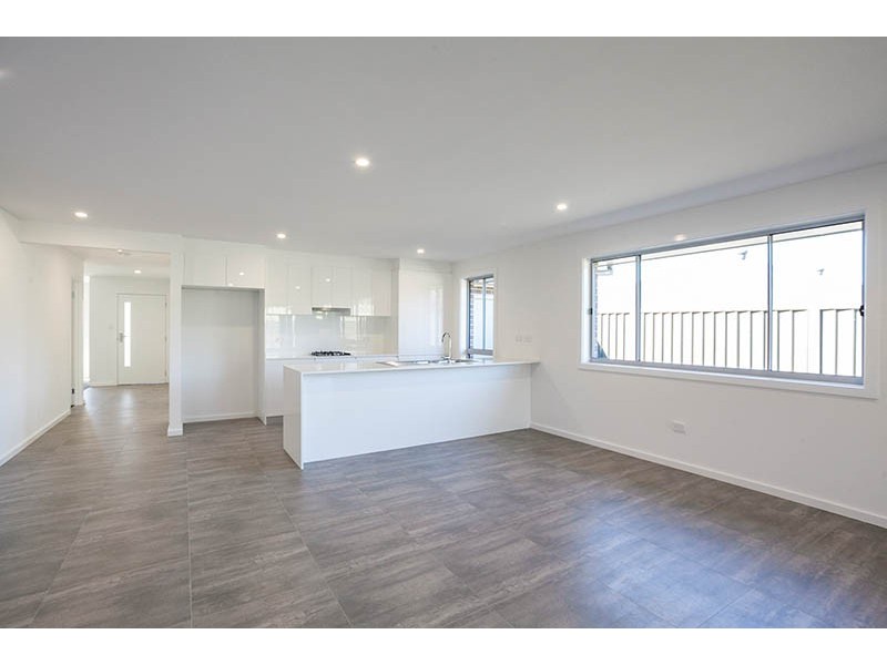 14 Bartlett Crescent, Calderwood NSW 2527