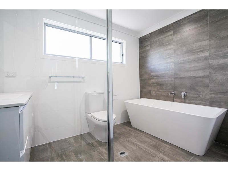 14 Bartlett Crescent, Calderwood NSW 2527