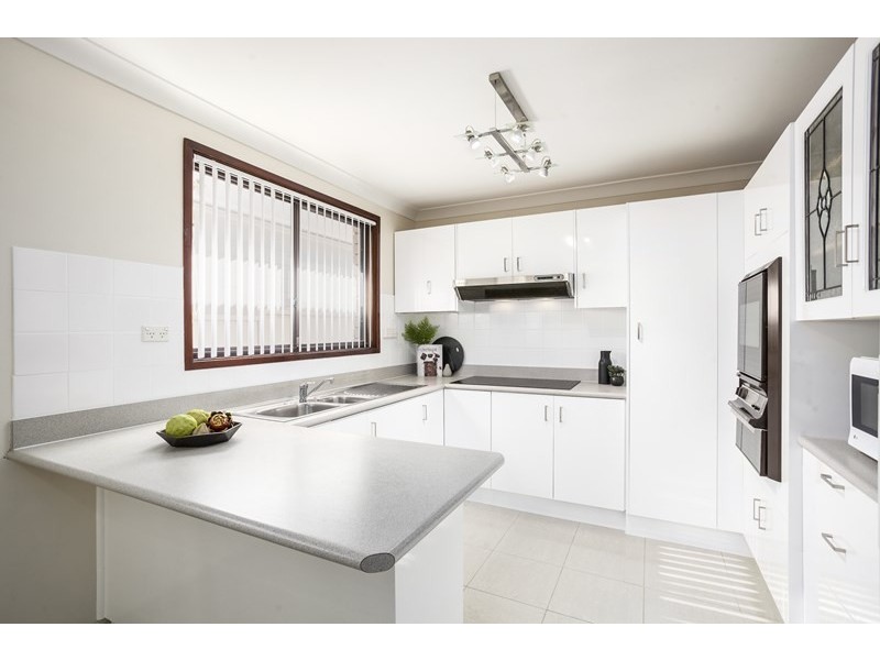 31 Minda Crescent, Oak Flats NSW 2529