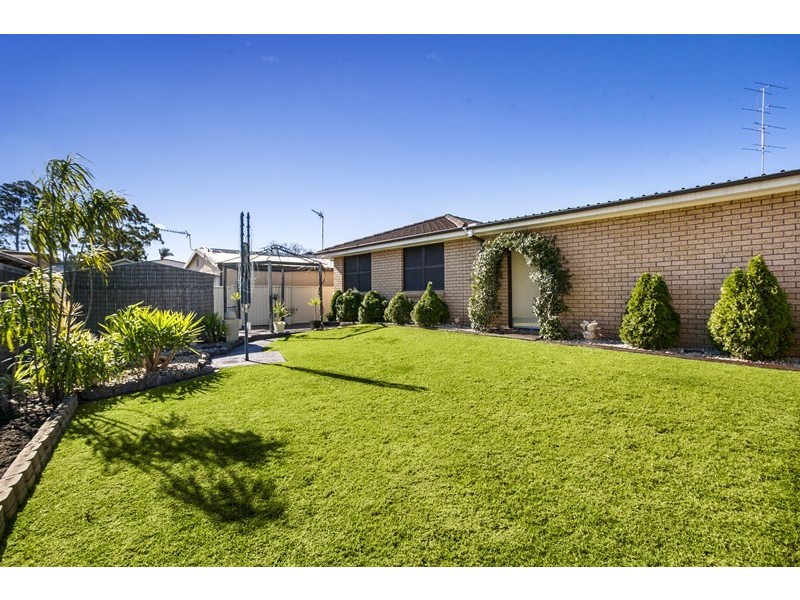 31 Minda Crescent, Oak Flats NSW 2529
