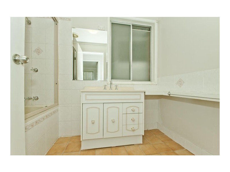 13 Bright Parade, Dapto NSW 2530