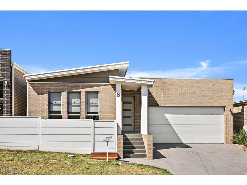 8 Jemima close, Flinders NSW 2529
