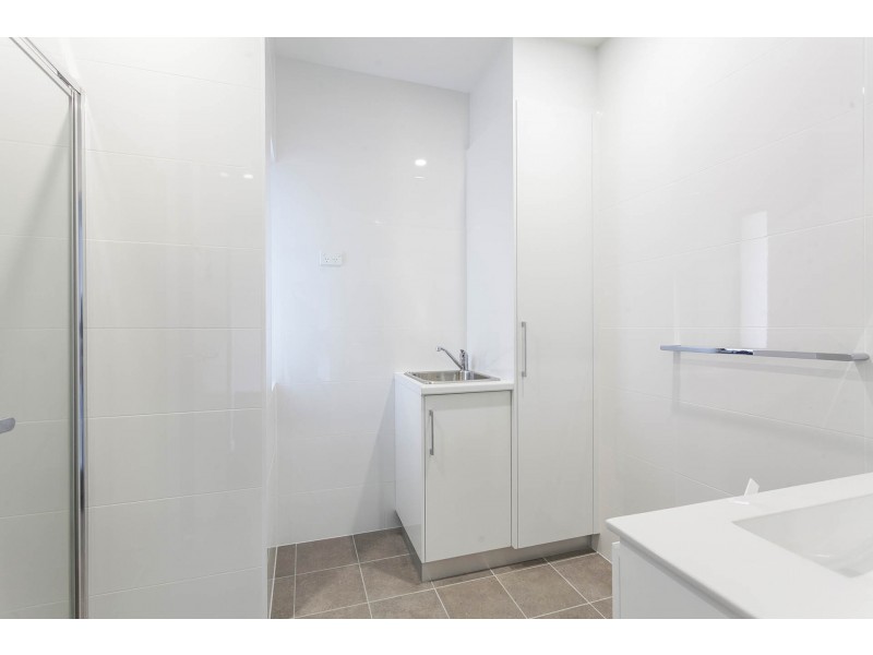 8/30 Peterborough Avenue, Lake Illawarra NSW 2528