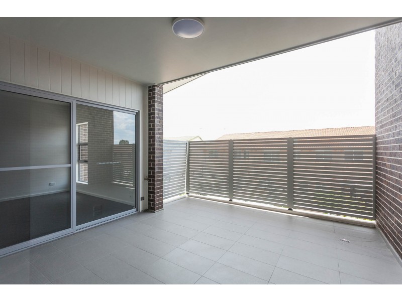 8/30 Peterborough Avenue, Lake Illawarra NSW 2528