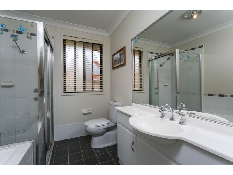 2/26 Cosgrove Avenue, Flinders NSW 2529