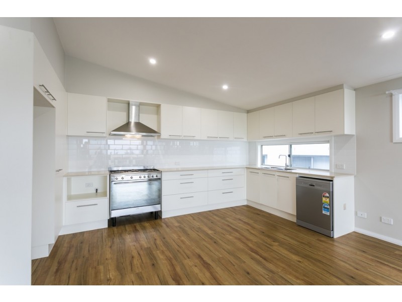 2/5 Surf Road, Shellharbour NSW 2529