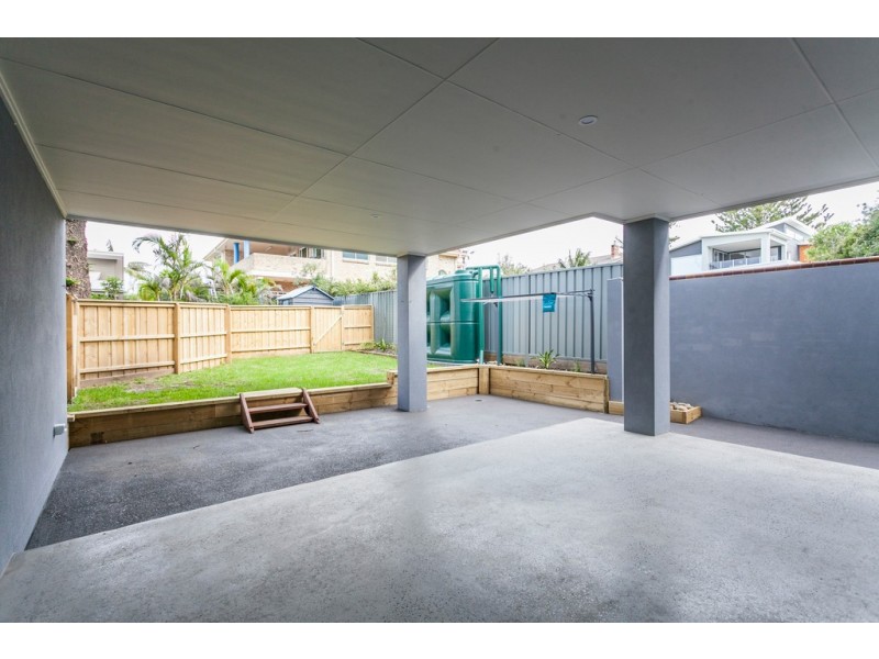 2/5 Surf Road, Shellharbour NSW 2529