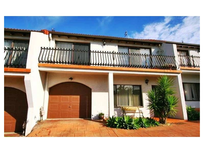 2/32 Darley Street, Shellharbour NSW 2529