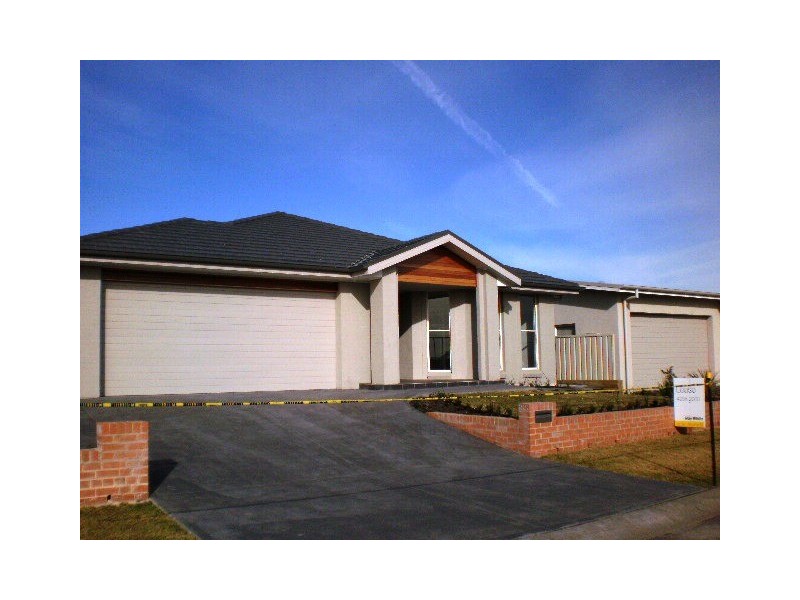 24 Huntingdale Close, Shell Cove NSW 2529