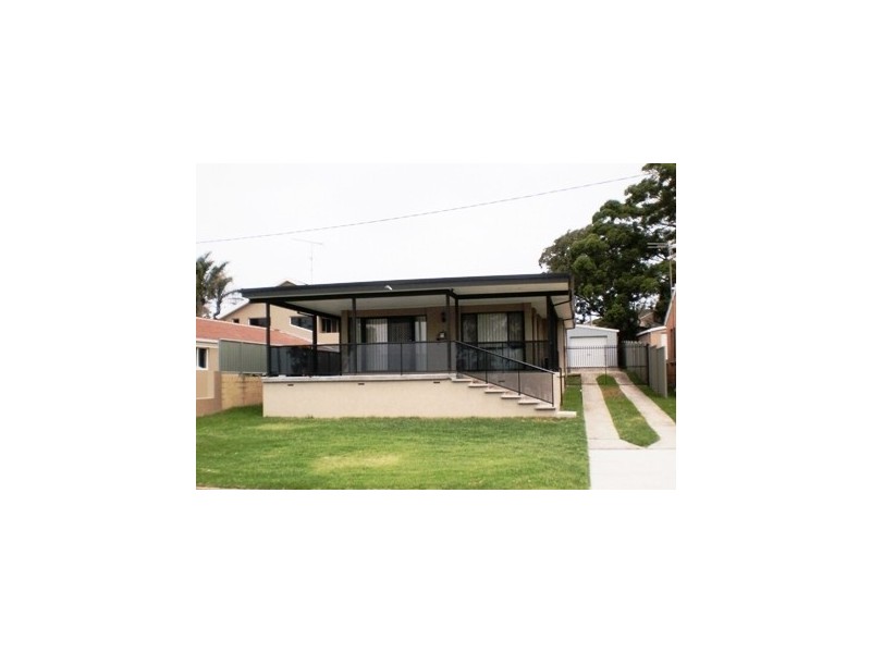 209 Reddall Parade, Oak Flats NSW 2529