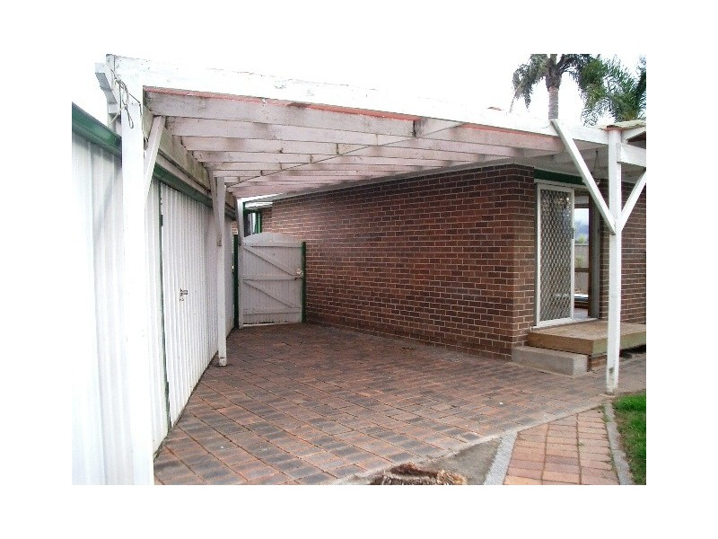 34 Poplar Avenue, Albion Park Rail NSW 2527