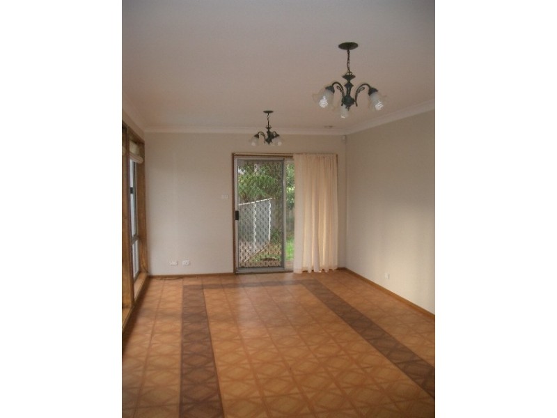 34 Poplar Avenue, Albion Park Rail NSW 2527