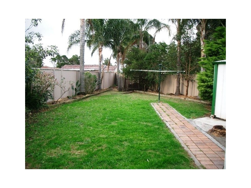 34 Poplar Avenue, Albion Park Rail NSW 2527
