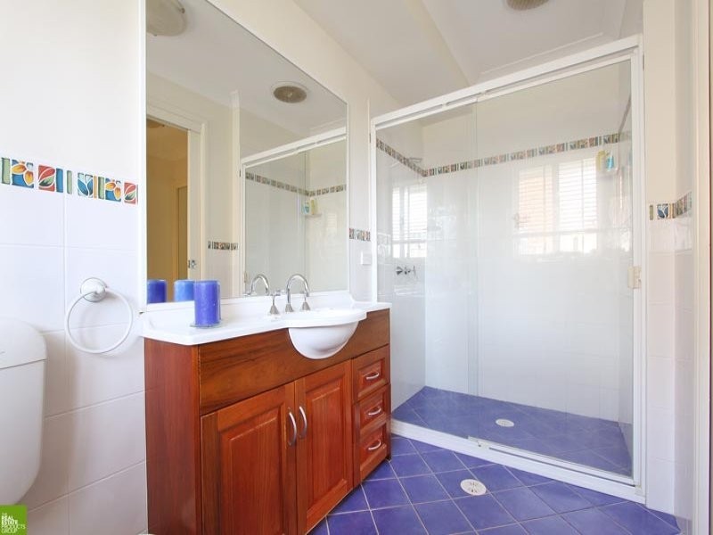 1 Woodburn Terrace, Flinders NSW 2529